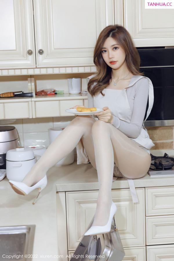 綺裡嘉 绮里嘉 [XiuRen]高清写真图 2022.01.07 No.4438 绮里嘉ula第19张图片